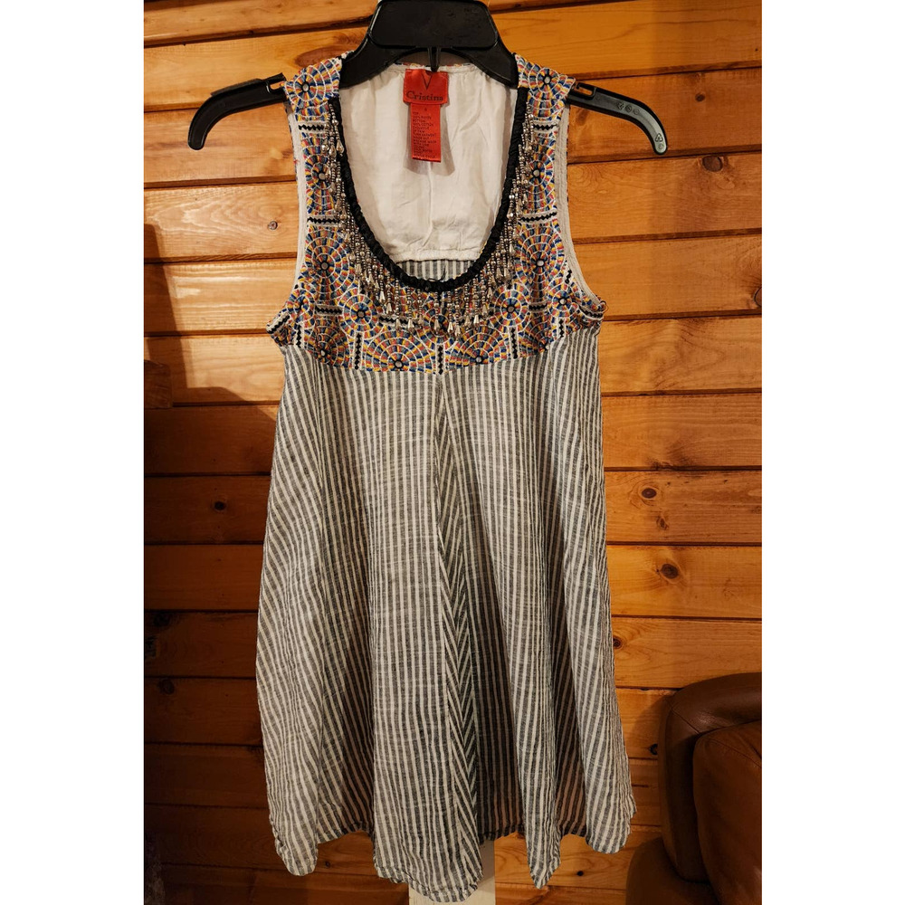 V Christina Sleeveless Embellished Swing Top